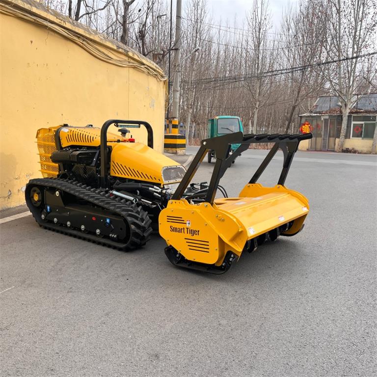 Remote-controlled branch shredder - Qingdao Huaying