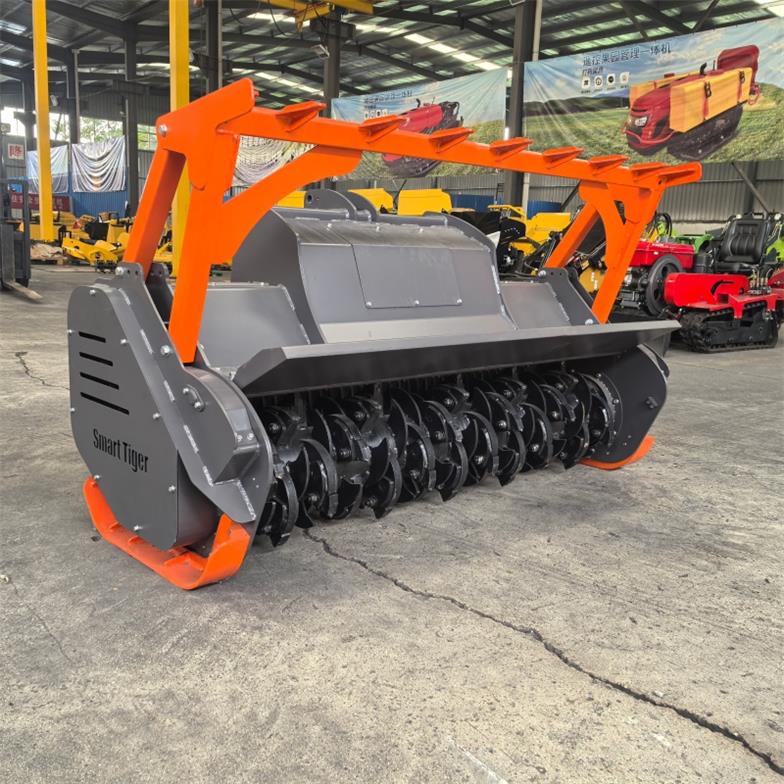 آلة تقطيع الغابات للجرارات ذات التحميل الأمامي