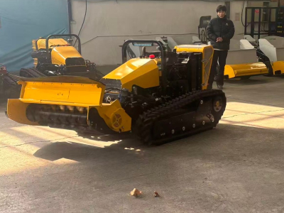 Робот для стрижки и прополки газонов с фотоэлектрической системой