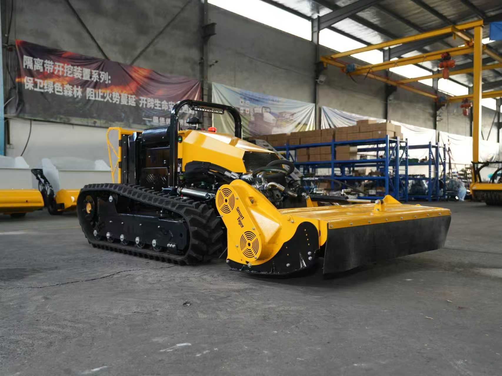 Tondeuse à gazon télécommandée pour collines