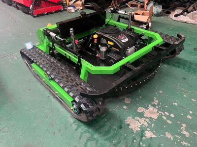 Cortacésped de pendiente con tanque oruga