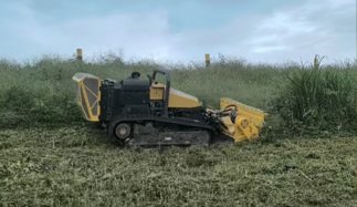Les tondeuses à gazon télécommandées améliorent l'efficacité de la gestion des mauvaises herbes sur les talus