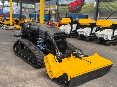 ماكينة تهذيب الحشائش تعمل بالتحكم عن بعد لسد الأنهار وقطع أعشاب السدود