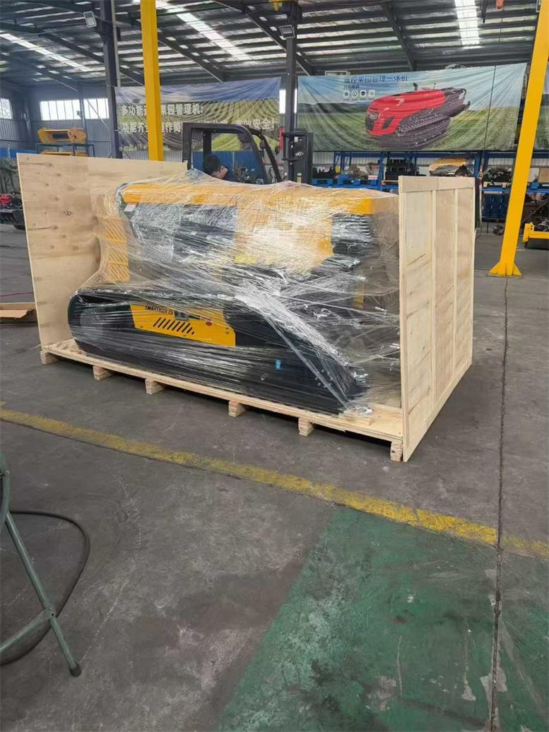 Imballaggio per la spedizione del tosaerba telecomandato